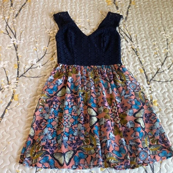 navy blue lace dress forever 21 Lea Long Lace Dress in Navy main image 1